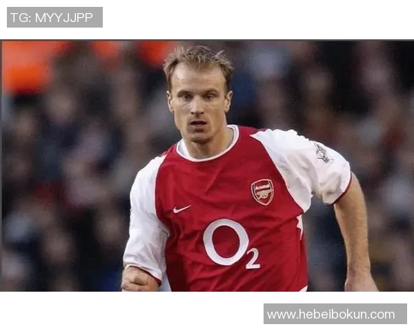 足球球星身份与个人品牌的融合探析及其对全球足球文化的影响